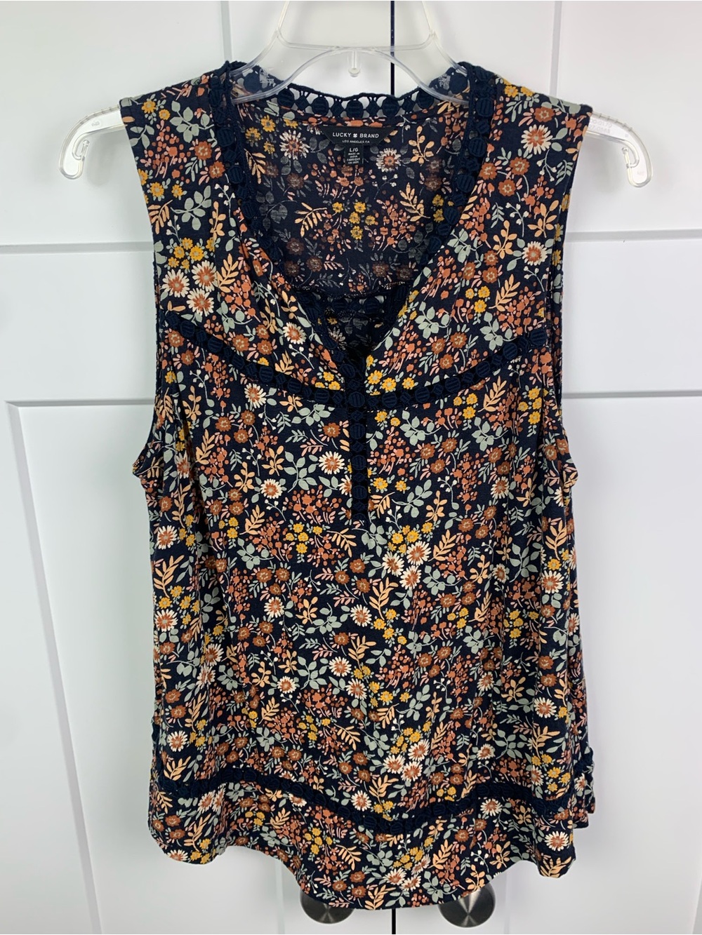 Lucky Brand LARGE Navy Floral Sleeveless Top Crochet Lace Boho Cowgirl Western